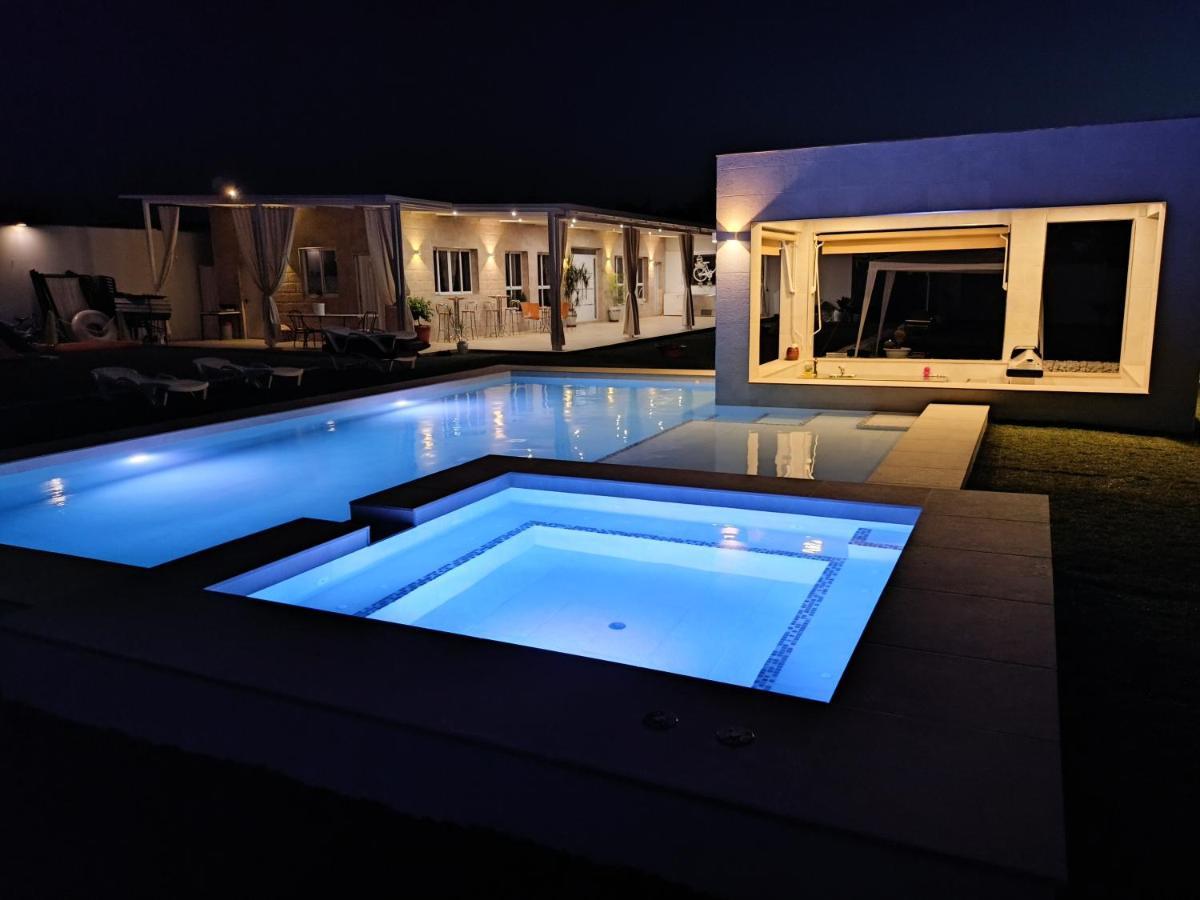 Casa Fertonia Villa Fuentes de Andalucia Luaran gambar